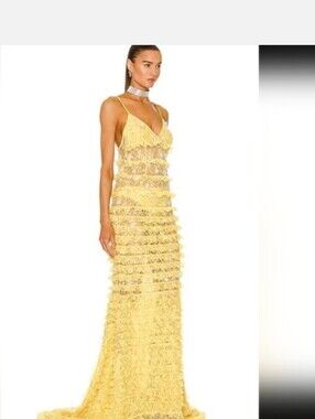 Hello ladies this show stopper summer dress is beautiful